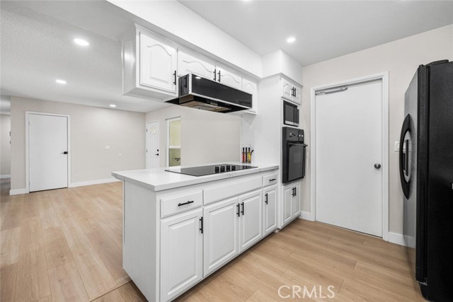 Detail Gallery Image 11 of 59 For 9826 Saint George Cir, Cypress,  CA 90630 - 3 Beds | 2 Baths