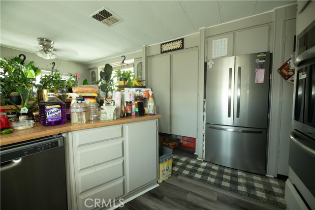 Detail Gallery Image 4 of 6 For 3753 E Avenue I #34,  Lancaster,  CA 93535 - 2 Beds | 1 Baths