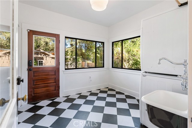 Image 23 of 65 For 4485 6th Street