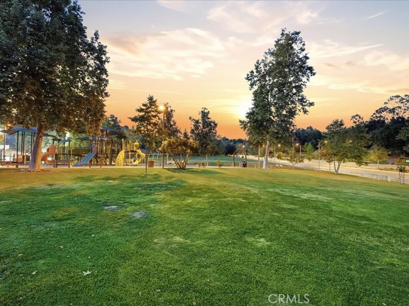 https://media.crmls.org/medias/041b8dc3-2ad6-4494-8b96-443daac7de0d.jpg?preset=X-Large