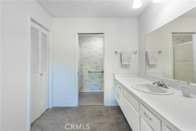 Detail Gallery Image 10 of 17 For 17005 Escalon Dr, Encino,  CA 91436 - 3 Beds | 2/1 Baths