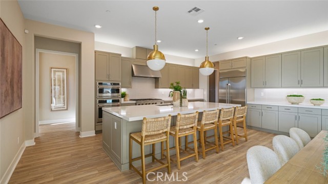 Front Image Thumbnail for CROC25277640