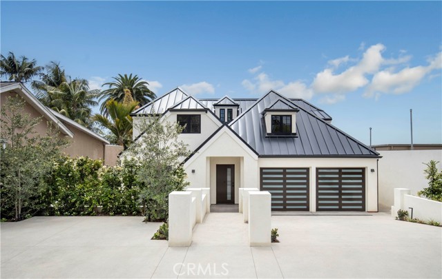 Detail Gallery Image 7 of 46 For 1759 Glenneyre St, Laguna Beach,  CA 92651 - 5 Beds | 5/1 Baths