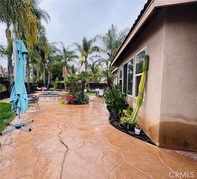 Detail Gallery Image 5 of 5 For 35392 Corte Los Flores, Winchester,  CA 92596 - 4 Beds | 2/1 Baths