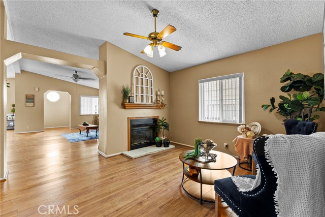 Detail Gallery Image 15 of 46 For 2526 Peach Tree, Hemet,  CA 92545 - 2 Beds | 2 Baths