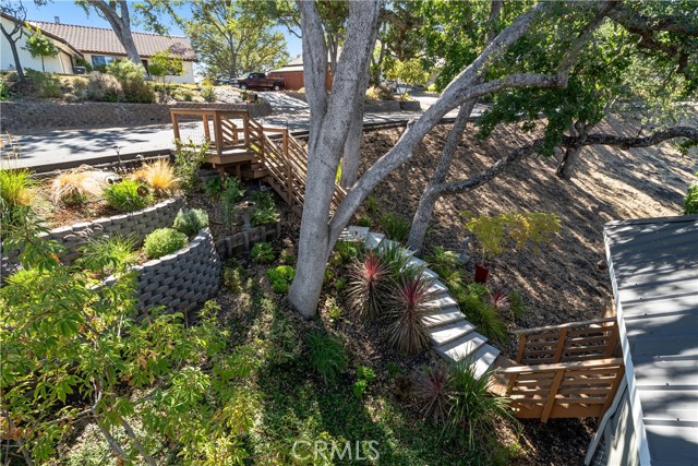 9055 Junipero Avenue, Atascadero CA: https://media.crmls.org/medias/041d160e-dd49-4668-aa88-4c64cdcb46d9.jpg