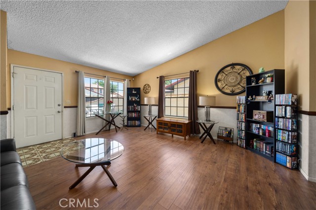 43743 Frieda Court, Lancaster CA: https://media.crmls.org/medias/041db72a-9fd6-4e75-914f-bde6c401de1b.jpg