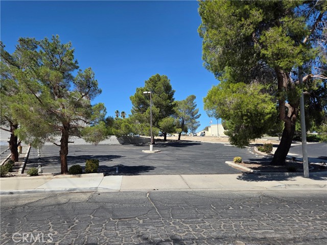 Image 5 of 16 For 16534 Victor Street