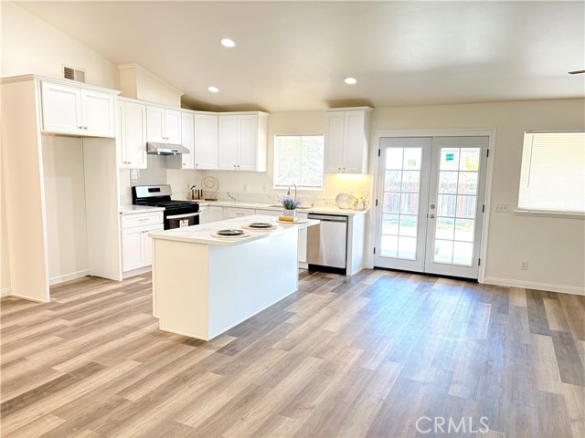 Detail Gallery Image 5 of 28 For 5392 Golondrina, San Bernardino,  CA 92404 - 3 Beds | 2 Baths