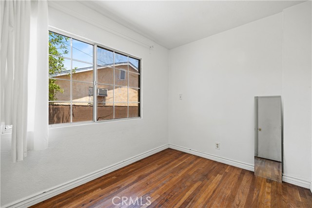 3511 E 2nd Street, Los Angeles CA: https://media.crmls.org/medias/041e94b2-c802-4249-a9fe-7f79554a8829.jpg