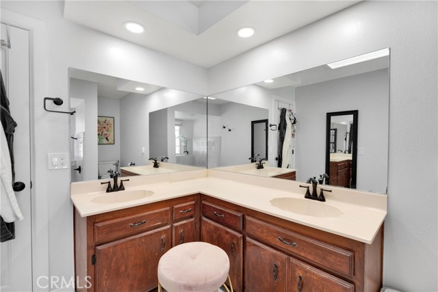 Detail Gallery Image 22 of 26 For 18270 Lakeview Dr, Victorville,  CA 92395 - 3 Beds | 2 Baths