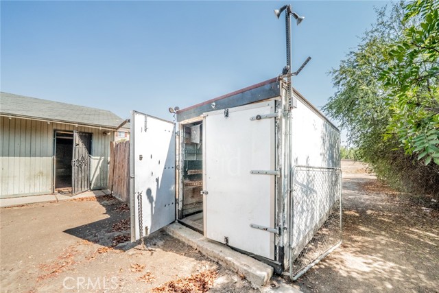 1964 Marlborough Avenue, Riverside CA: https://media.crmls.org/medias/042076a5-e5e2-47d9-b0da-e1804c719c10.jpg