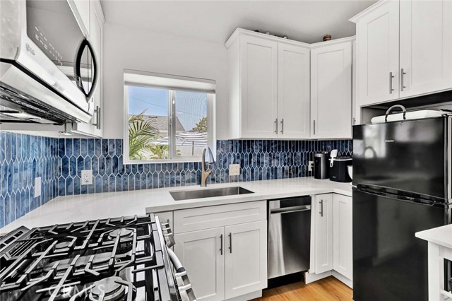 1402 E Rose Avenue, Orange CA: https://media.crmls.org/medias/04208b47-61c0-48ed-ab7e-9b2d852bea75.jpg