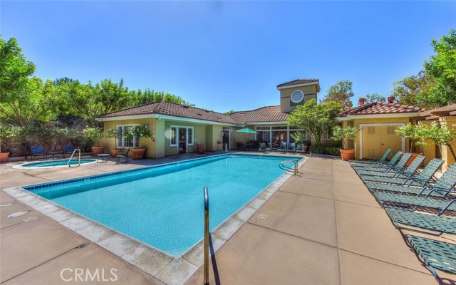 Detail Gallery Image 25 of 32 For 120 Gallery Way, Tustin,  CA 92782 - 3 Beds | 2/1 Baths