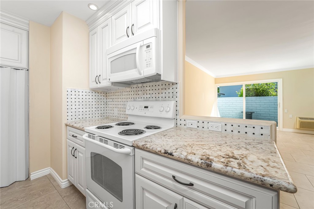 MLS #OC25267684 image #8