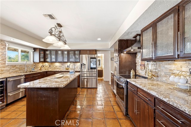 Image 17 of 75 For 74565 22nd Avenue