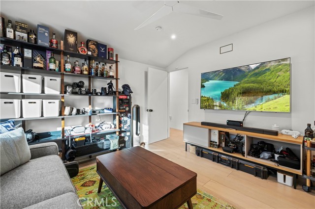 Detail Gallery Image 20 of 49 For 3640 Wrightwood, Studio City,  CA 91604 - 3 Beds | 3 Baths