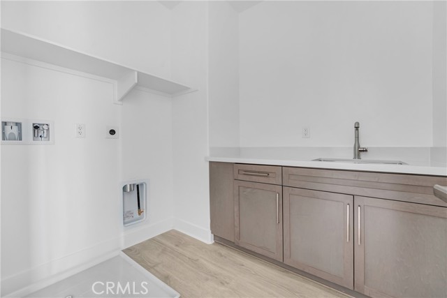 27422 Creekwood Lane, Valencia CA: https://media.crmls.org/medias/04229258-7895-4743-af1e-212a536f30d9.jpg