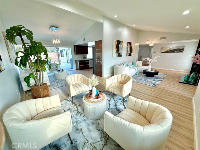 Detail Gallery Image 8 of 70 For 3432 Yellowtail Dr, Los Alamitos,  CA 90720 - 5 Beds | 4 Baths