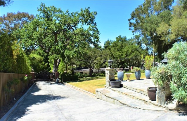 Detail Gallery Image 41 of 75 For 60 Upper Lake Rd, Thousand Oaks,  CA 91361 - 4 Beds | 4 Baths