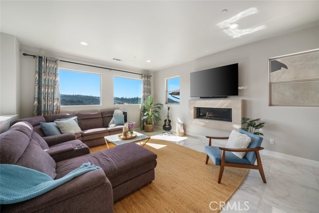 Detail Gallery Image 5 of 29 For 997 Canyon Lane, Pismo Beach,  CA 93449 - 3 Beds | 2 Baths