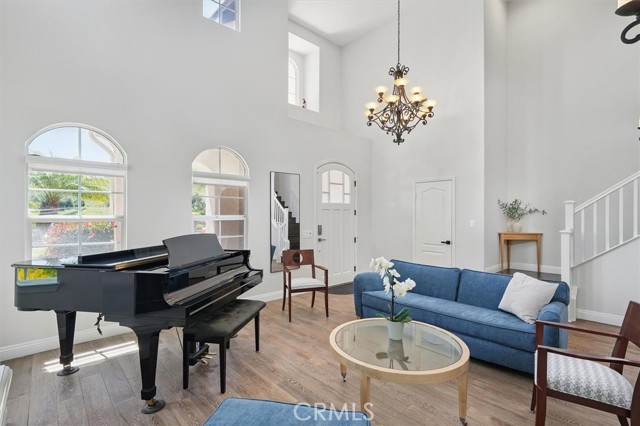 26745 Sandburn Place, Stevenson Ranch CA: https://media.crmls.org/medias/0423a2c4-32b0-45df-b844-744ad17baab0.jpg