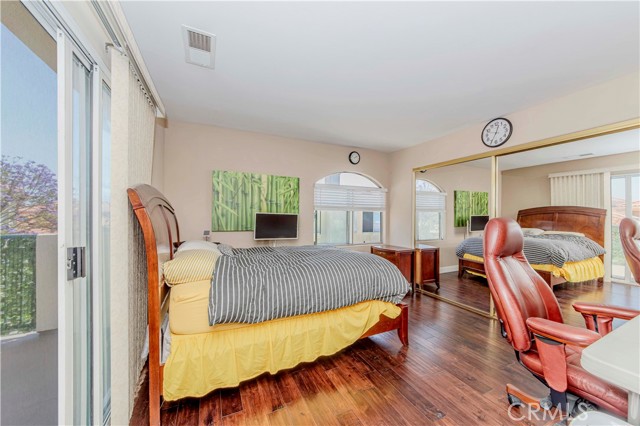 4489 Spencer Street, Torrance CA: https://media.crmls.org/medias/0424eb8d-ef2b-4c98-8512-f5e5baa5c500.jpg
