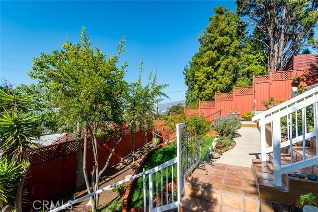 Detail Gallery Image 41 of 58 For 1404 Corona Dr, Glendale,  CA 91205 - 4 Beds | 2/1 Baths