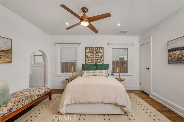 227 Ximeno Avenue, Long Beach CA: https://media.crmls.org/medias/04259ff6-85d6-4deb-a7bc-c181719c374c.jpg