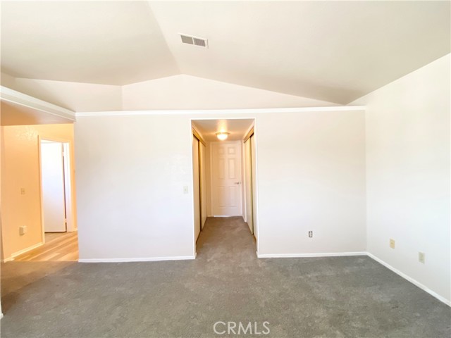 Detail Gallery Image 14 of 25 For 24298 Rimview Rd, Moreno Valley,  CA 92557 - 4 Beds | 3 Baths