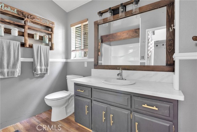 Image 22 of 67 For 810 Oakmont Lane