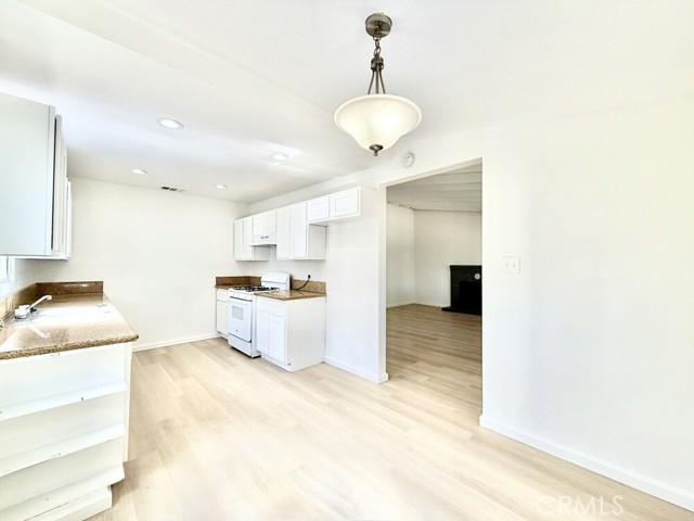 Detail Gallery Image 7 of 30 For 15345 Patricia, Moreno Valley,  CA 92551 - 3 Beds | 2 Baths