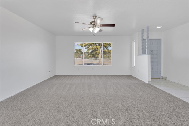 Detail Gallery Image 9 of 40 For 16757 Danbury, Hesperia,  CA 92345 - 3 Beds | 2 Baths