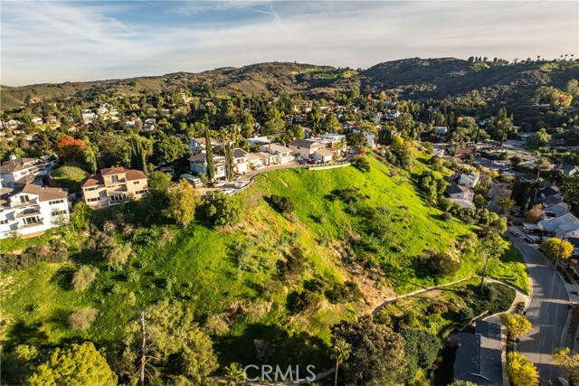 Detail Gallery Image 12 of 19 For 34 Torreon Dr, Woodland Hills,  CA 91364 - – Beds | – Baths