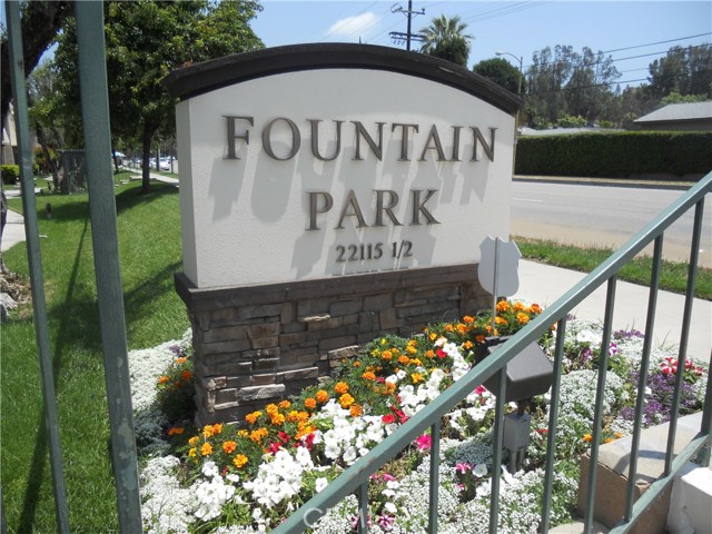 Detail Gallery Image 1 of 1 For 6041 Fountain Park Ln #6,  Woodland Hills,  CA 91367 - 2 Beds | 1 Baths