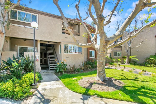 Detail Gallery Image 1 of 21 For 16865 Bluewater Ln #18,  Huntington Beach,  CA 92649 - 1 Beds | 1 Baths