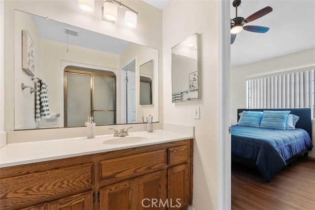 221 Violet Avenue, Monrovia CA: https://media.crmls.org/medias/042830c5-80a7-4df2-b1e2-b60c61f761cb.jpg
