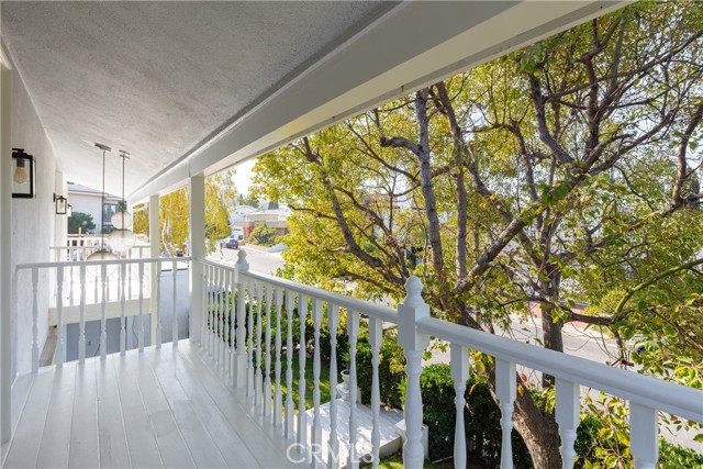 Detail Gallery Image 38 of 53 For 3156 Dona Emilia Dr, Studio City,  CA 91604 - 5 Beds | 3 Baths