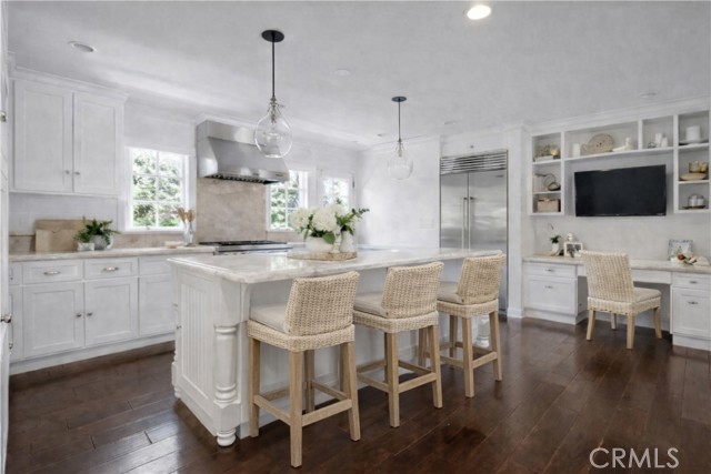 Detail Gallery Image 9 of 21 For 1330 Santanella, Corona Del Mar,  CA 92625 - 4 Beds | 3/1 Baths