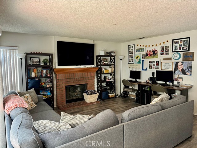 Second living area w/ fireplace