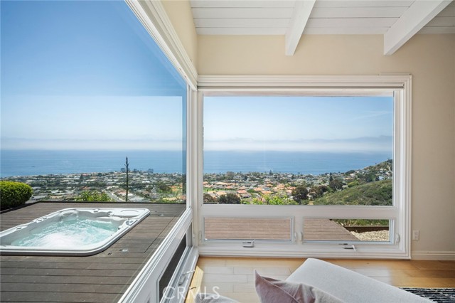 Detail Gallery Image 7 of 11 For 32131 Sea Island Dr, Dana Point,  CA 92629 - 4 Beds | 3 Baths