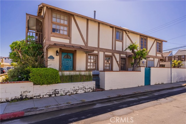 Image 2 for 825 W Bay Ave, Newport Beach, CA 92661