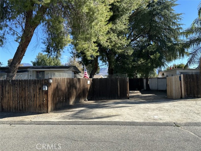 Detail Gallery Image 2 of 2 For 25700 6th St, Hemet,  CA 92544 - 1 Beds | 1 Baths