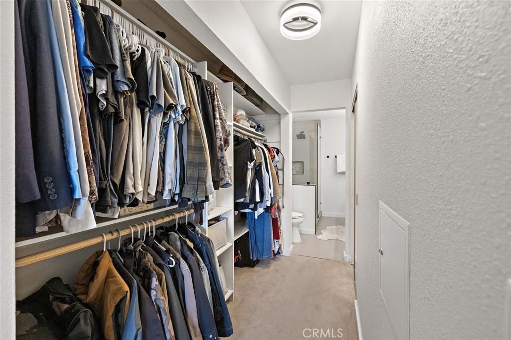 042fe45f 7a7d 401f Aba6 41a9c64d7bb6