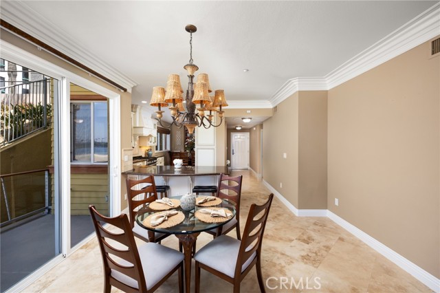 1400 E Ocean Boulevard, Long Beach CA: https://media.crmls.org/medias/04302cce-4cf6-4a46-be34-2bc5cf5c0a55.jpg
