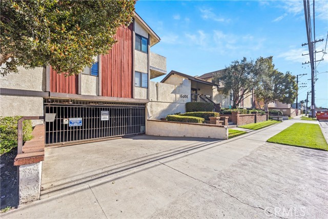 Detail Gallery Image 27 of 28 For 15000 Halldale Ave #101,  Gardena,  CA 90247 - 2 Beds | 2 Baths