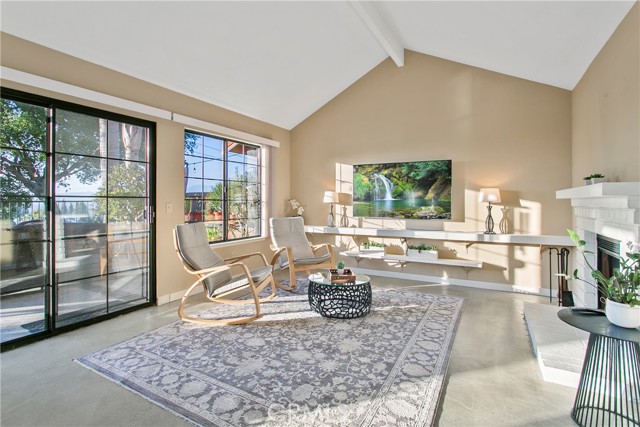 Detail Gallery Image 6 of 25 For 6000 E Ladera Ln, Anaheim Hills,  CA 92807 - 2 Beds | 2/1 Baths