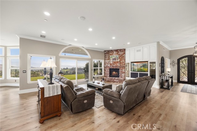 Detail Gallery Image 14 of 56 For 3871 Crest, Yorba Linda,  CA 92886 - 5 Beds | 3 Baths