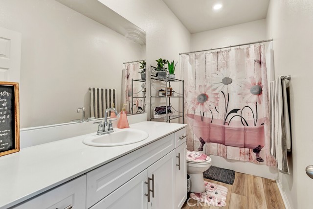 Detail Gallery Image 28 of 46 For 28175 Ashtree St, Temecula,  CA 92591 - 3 Beds | 2/1 Baths