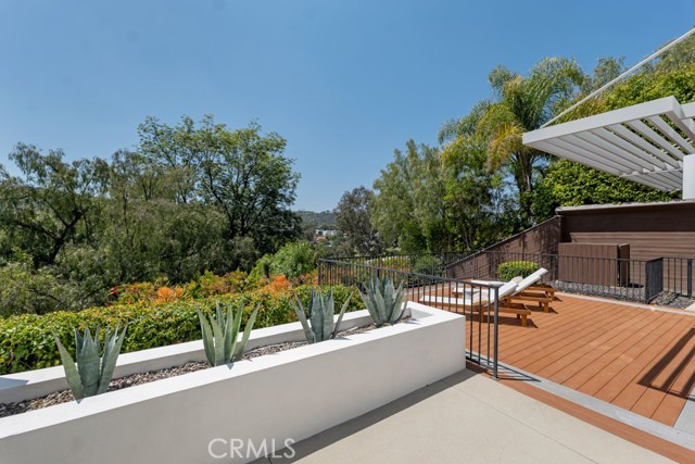 Detail Gallery Image 33 of 43 For 20984 Bandera St, Woodland Hills,  CA 91364 - 3 Beds | 3/1 Baths